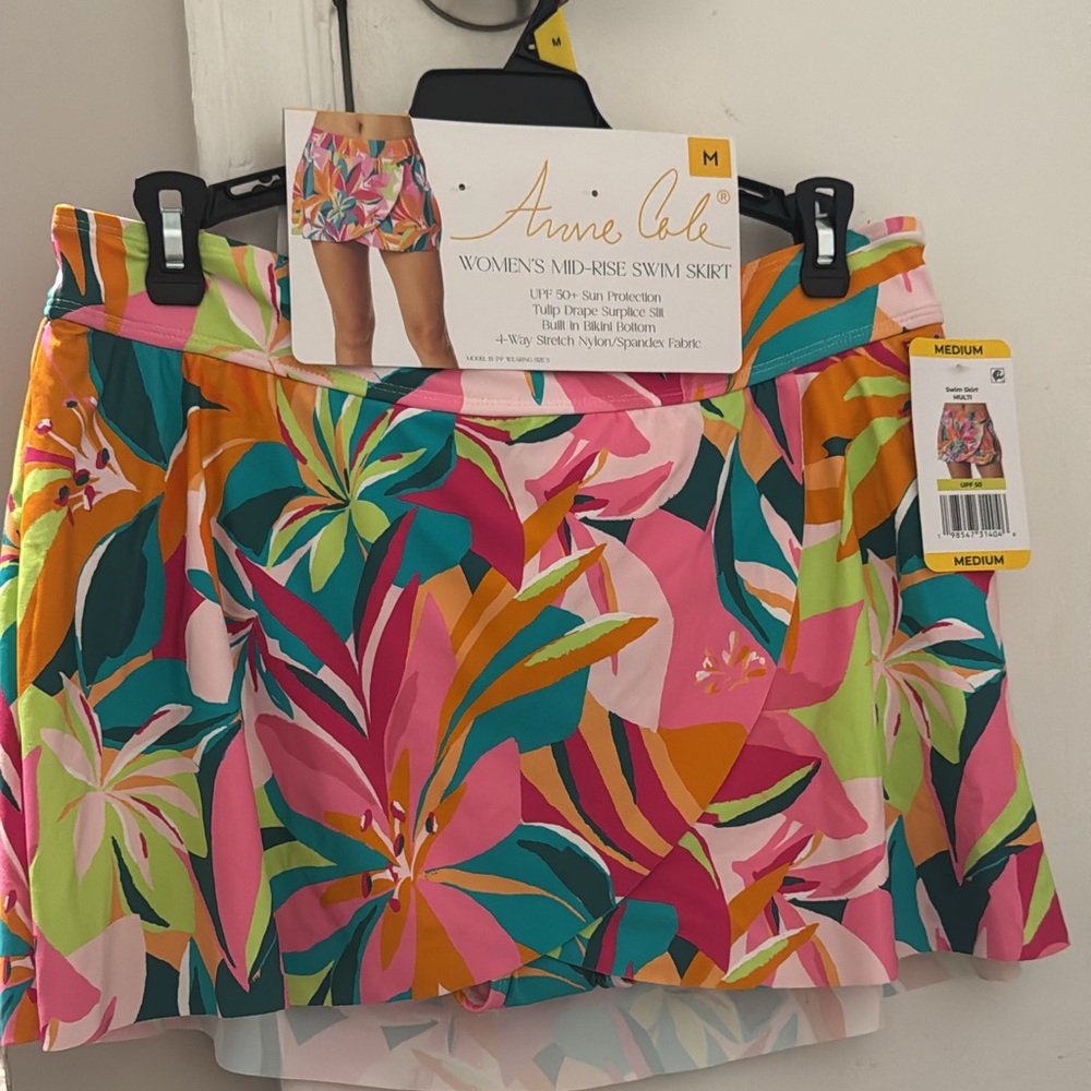 Anne Cole Colorful Tropical Print Swim Skirt - Medium